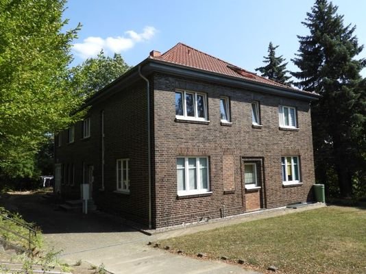 Stadtvilla (MFH) in AT Barkower12a