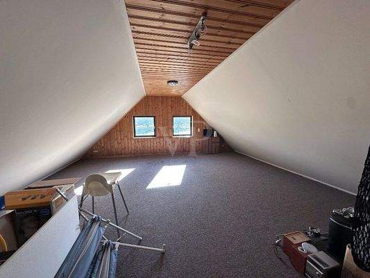 Hobbyraum über der Garage