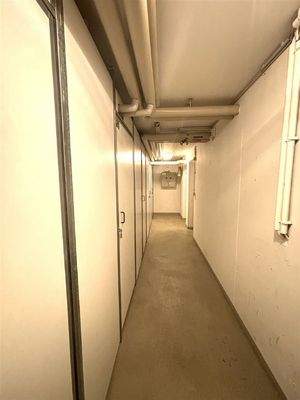 Zugang zum Kellerabteil