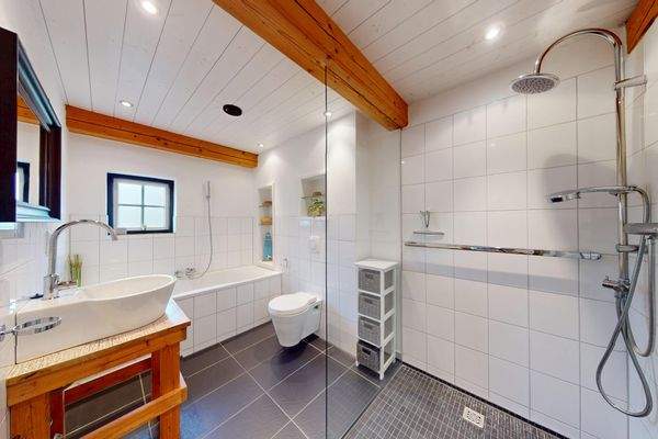 Badezimmer Erdgeschoss