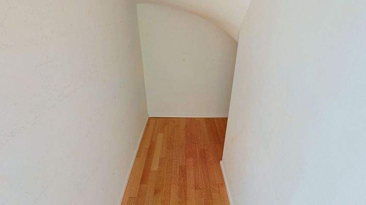 Abstellkammer Eingangsbereich