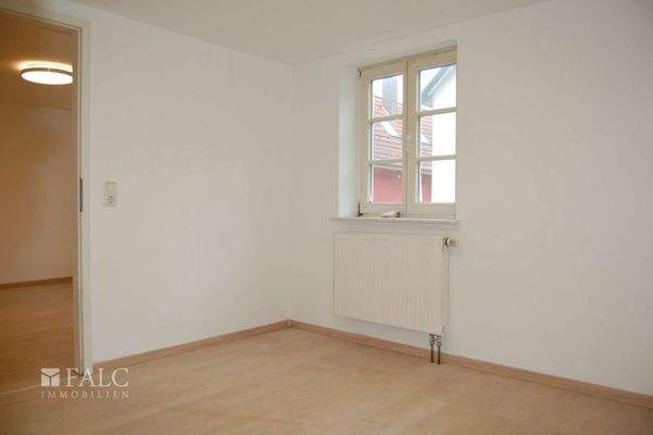 Schlafzimmer_Richtiung Wohnzimmer