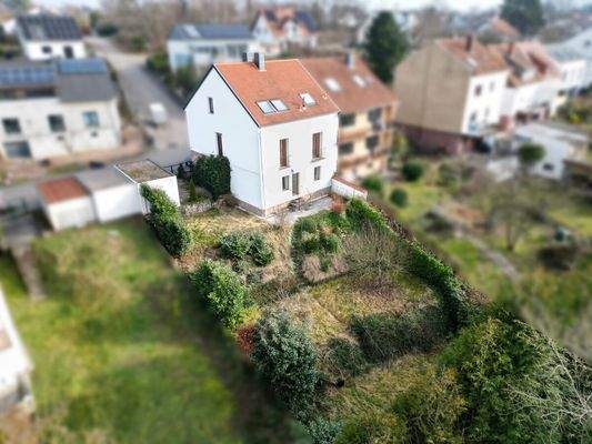 Zentrales Ein-/Zweifamilienhaus in St. Ingbert