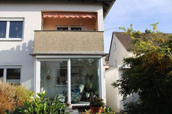 Ansicht Wintergarten und Balkon