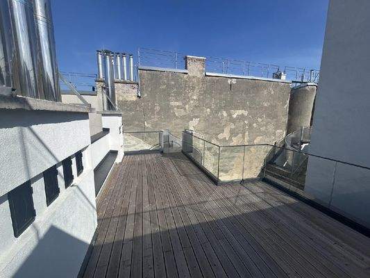 20250820_134044782_i