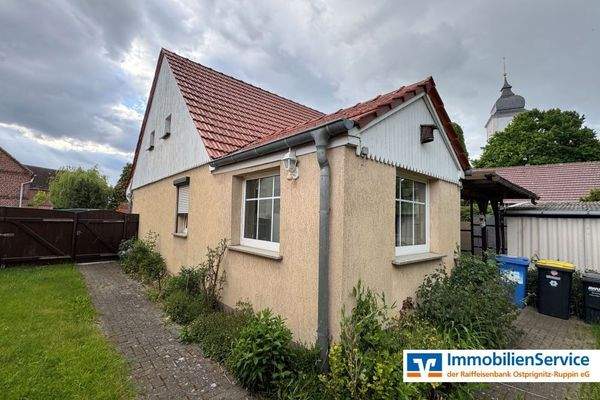 seitliche Hausansicht