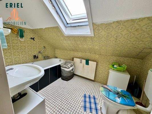 Badezimmer OG Wohnung 