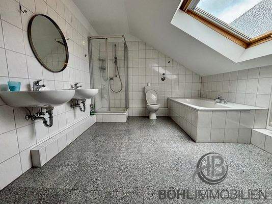 Badezimmer Dachgeschoss