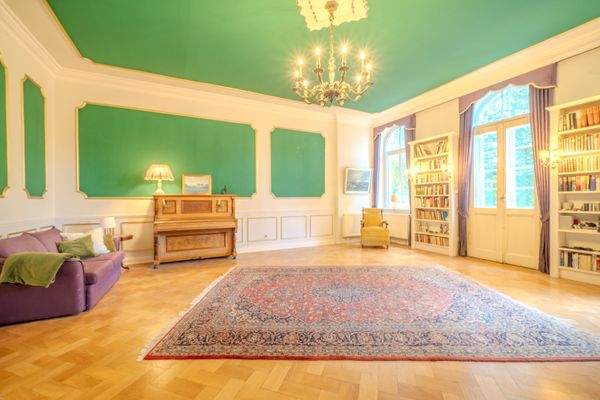 Restauriertes Zimmer nach historischem Vorbild I.OG