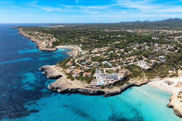 b2725a54-bc24-4b15-a6e0-132b2e4e7bb0