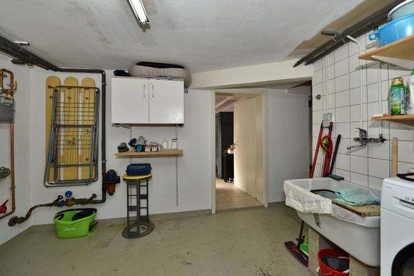 Waschen/Technik, Foto 1 (UG)