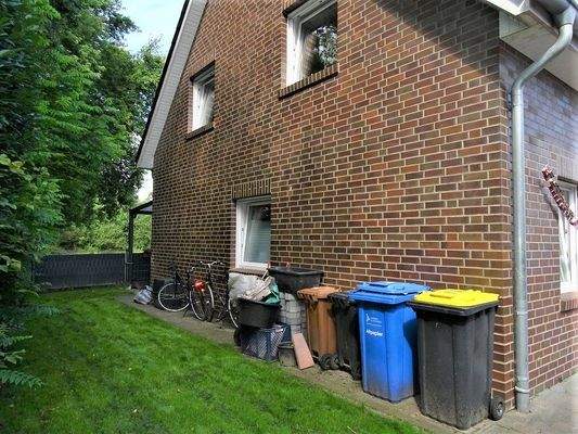 Seitengarten DHH-HausNr-7a.JPG