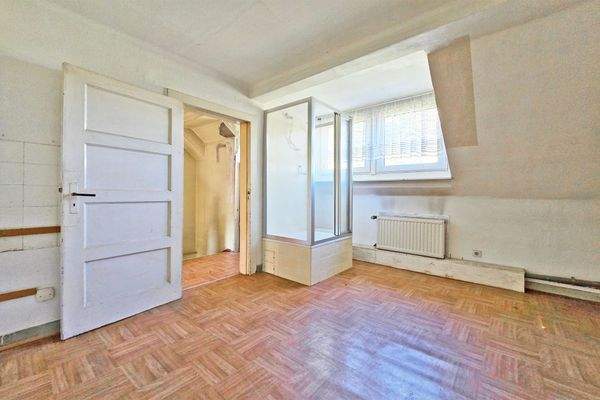 Schlafzimmer mit Dusche DG Nr. 23