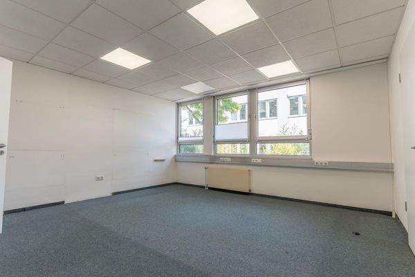 Büro 2 im EG