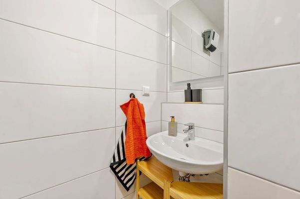 Badezimmer komplett eingericht