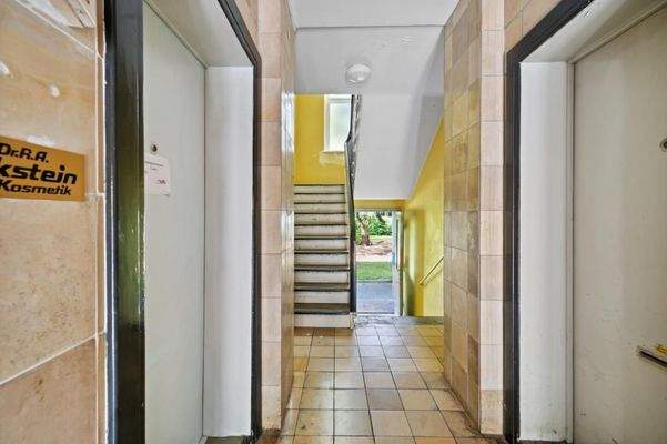 Treppenaufgang exemplarisch