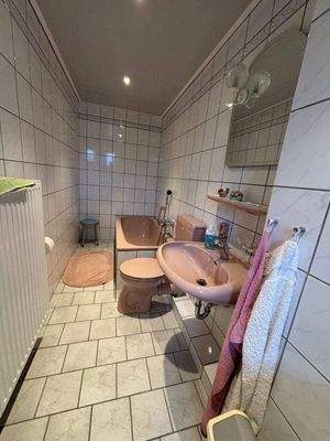 Teilansicht Badezimmer EG.jpeg