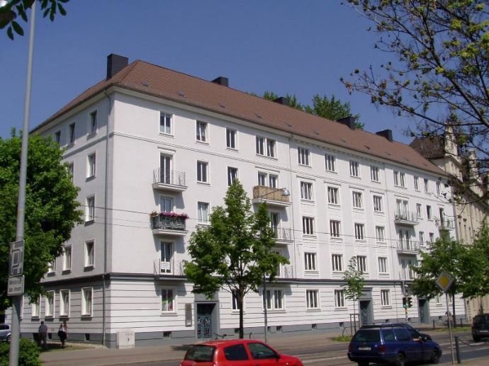 Schöne 3-Zimmer-Obergeschoss-Wohnung in Magdeburg!