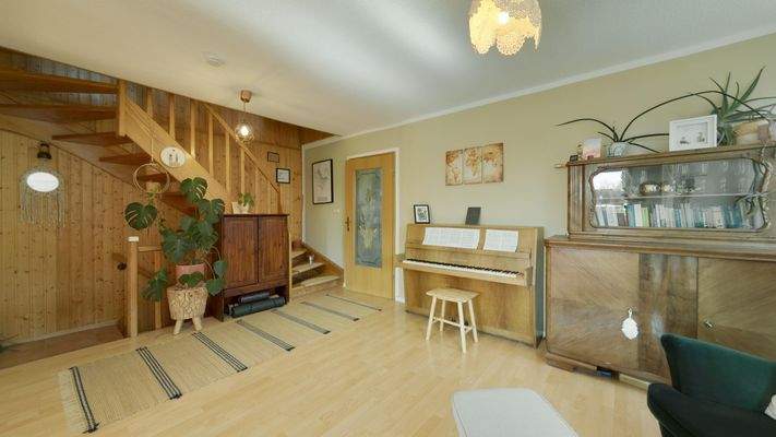 Das großzügige Wohnzimmer