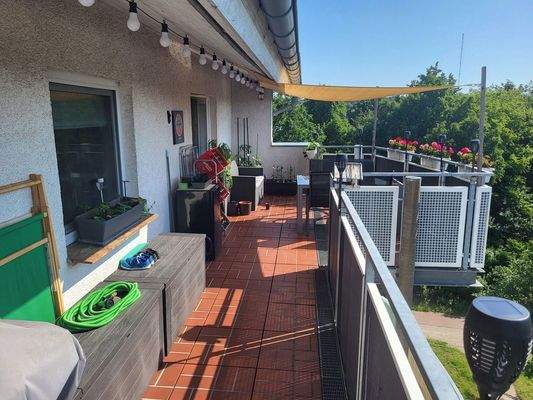 Terrasse mit altem Fußboden