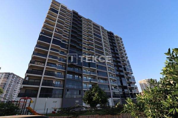 Apartment in Sunflower 3 Project 100 M from the Sea in Mersin