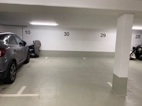 Nürnberg Garage, Nürnberg Stellplatz