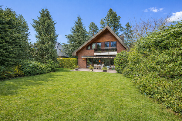 Rückansicht und Garten