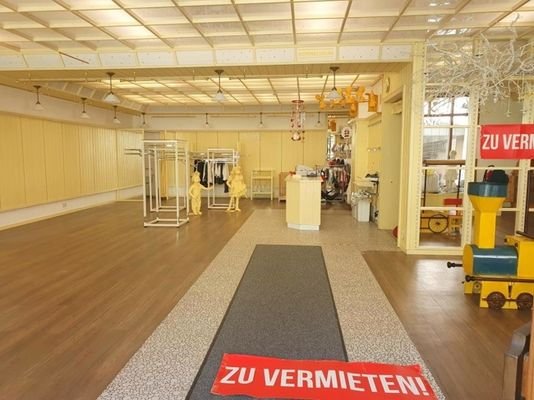 heller Verkaufsraum