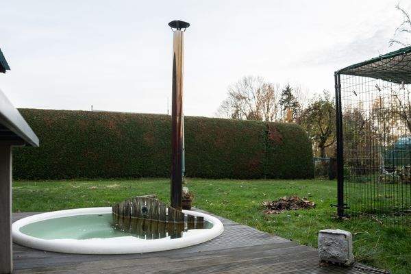 Badefass inkl. eigener Terrasse