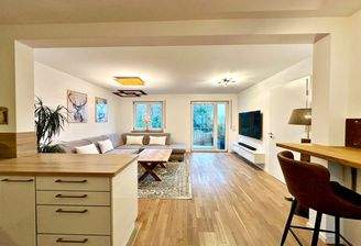 Küche/Wohn-Essbereich