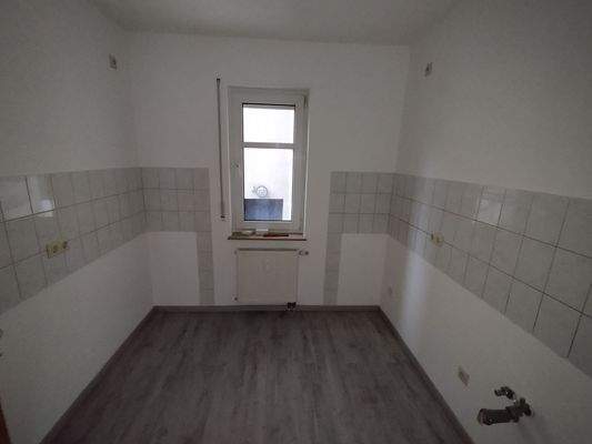 Leere Küche mit Fliesen