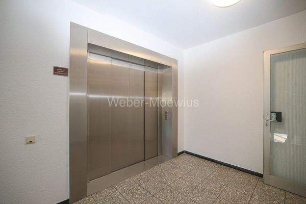 3487 Aufzug