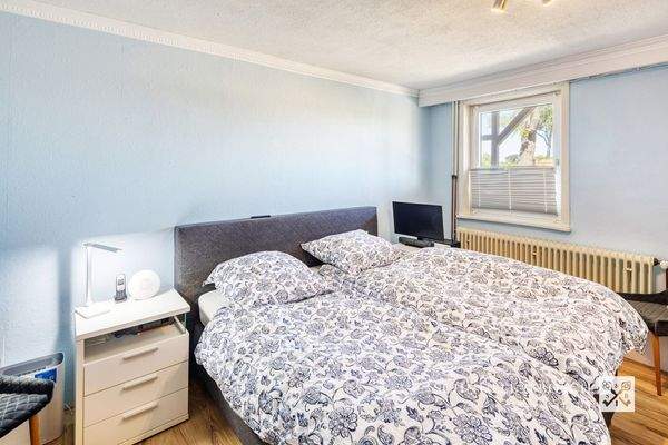 Schlafzimmer mit Ankleide