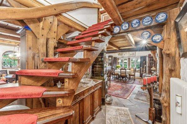 Treppe &amp; Essbereich