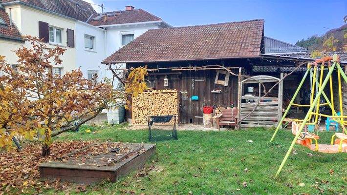 schöne, kleine Scheune