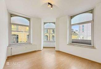 Schlafzimmer mit gemütlichem Erker