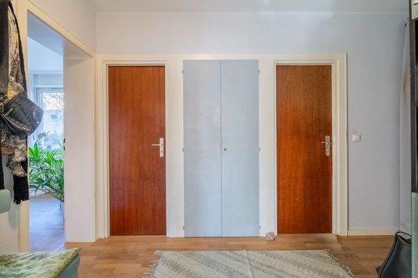 Flur mit Abstellkammer