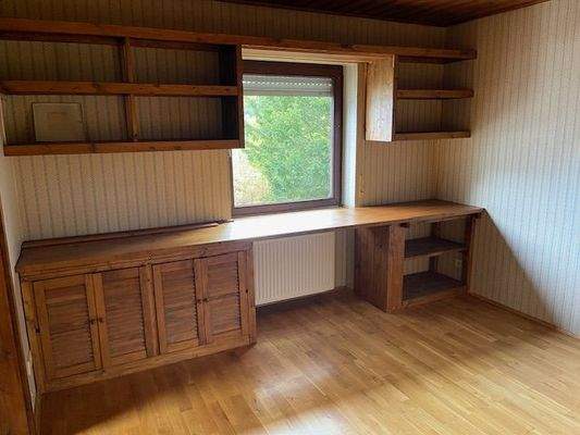 Arbeits-o. Ankleidezimmer Zugang zum Bad DG