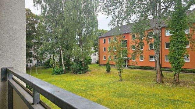 Schöne kleine Zweiraumwohnung mit Balkon, jetzt Termin vereinbaren - Photo 5