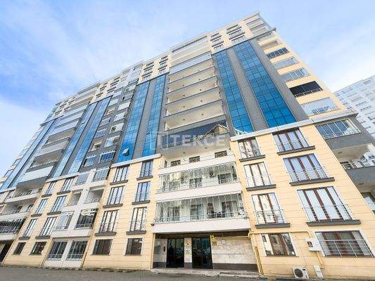 Ready-to-Move Apartment in a Prime Location in Trabzon Yomra
