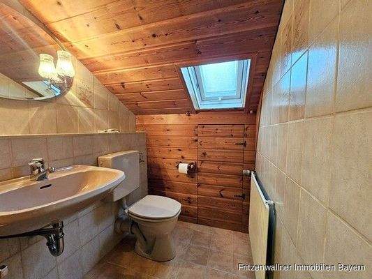 DG kleines Bad mit WC Bild 1