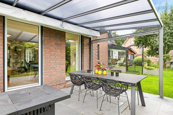 überdachte Terrasse I