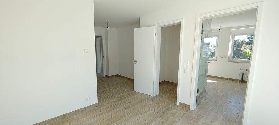 Wohnzimmer zu Küche, Abst., Homeofficeplatz