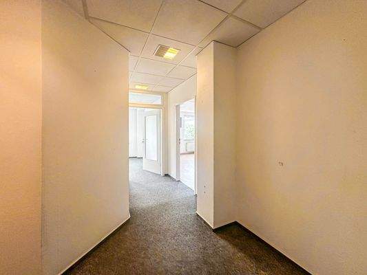 Flurbereich (1. OG links)