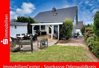 KI-generiert: Ansicht Terrasse und Freisitz