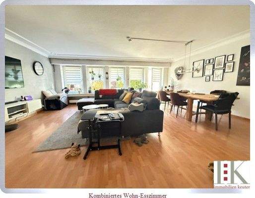 Wohn-/Esszimmer