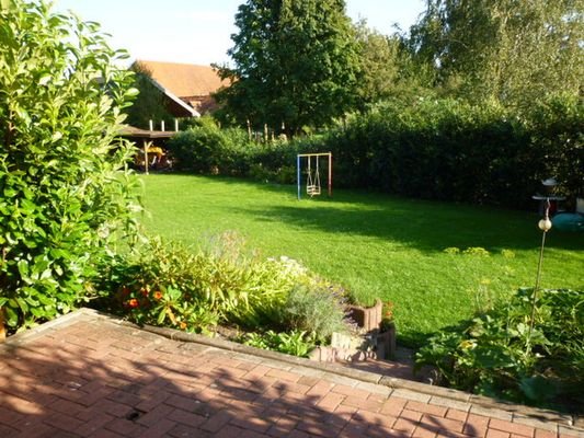 Terrasse + Garten