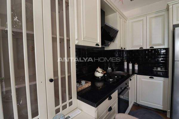 Apartments within Walking Distance of Beach in Mersin Tomuk