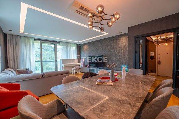 Forest-View Luxury Flat in a Project Near Mall in Sarıyer Istanbul