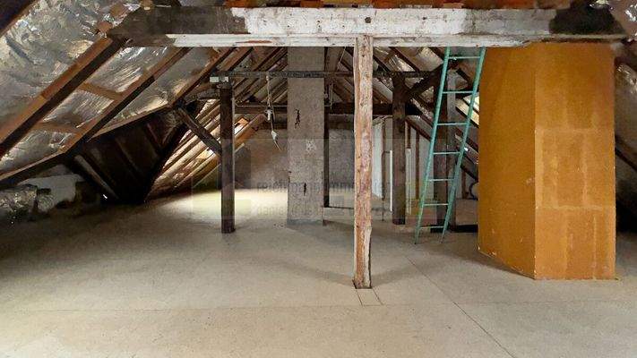 ausbaufähiger Dachboden